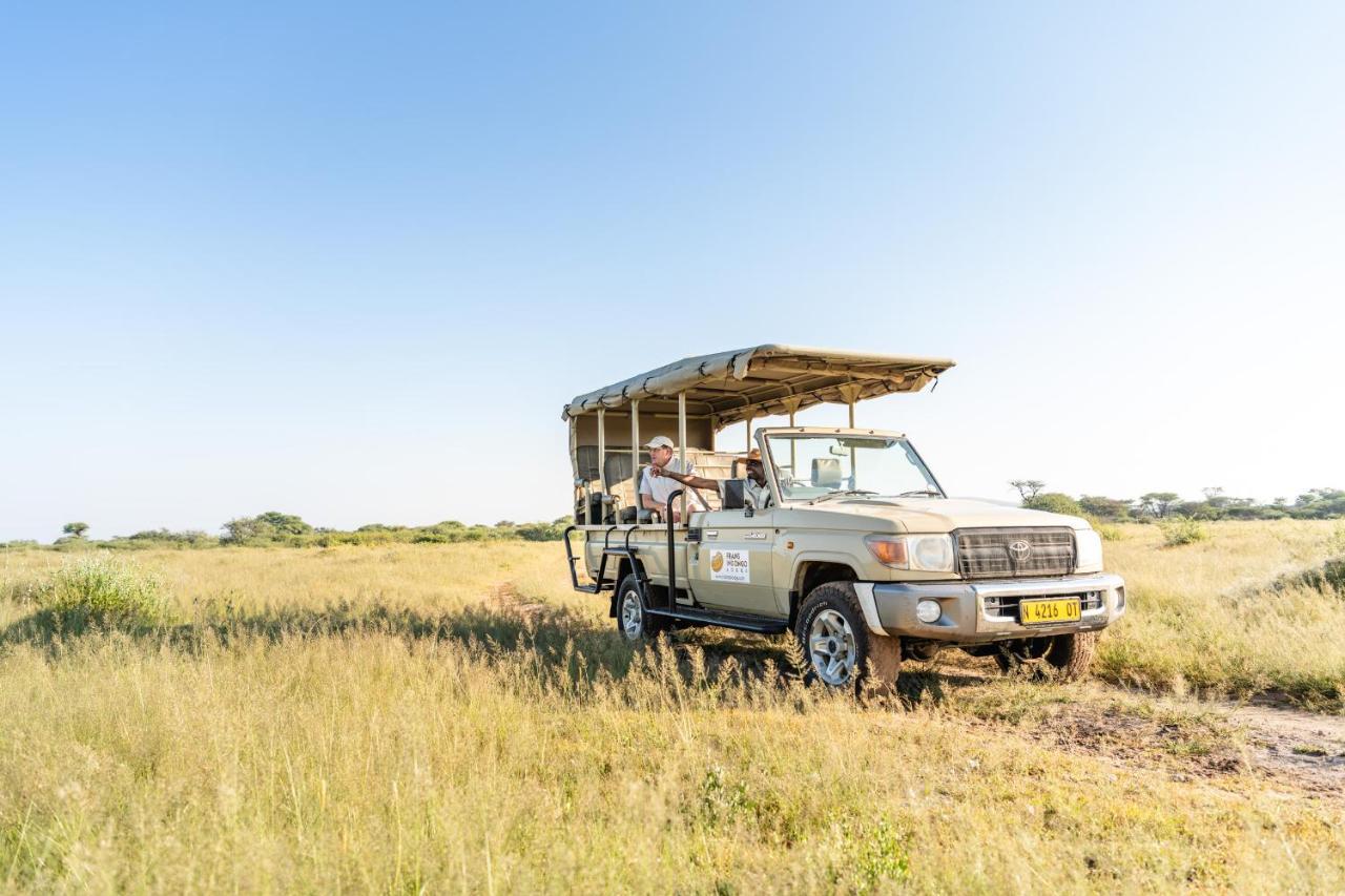 Frans Indongo Lodge Otjiwarongo Buitenkant foto